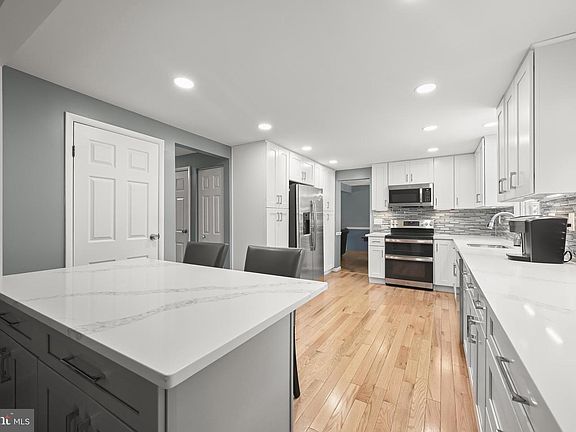 2nd image of 8733 Cardinal Forest Cir