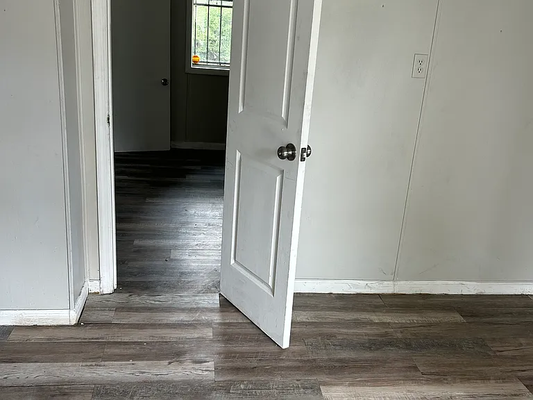 402 Hamilton St #A — Photo 9