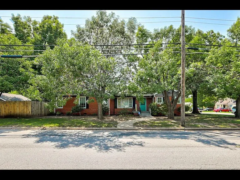 3217 N Villa Ave — Photo 8