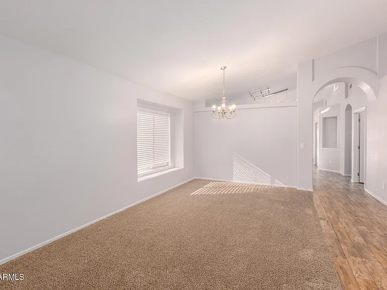 18624 N 2nd Ave — Photo 5