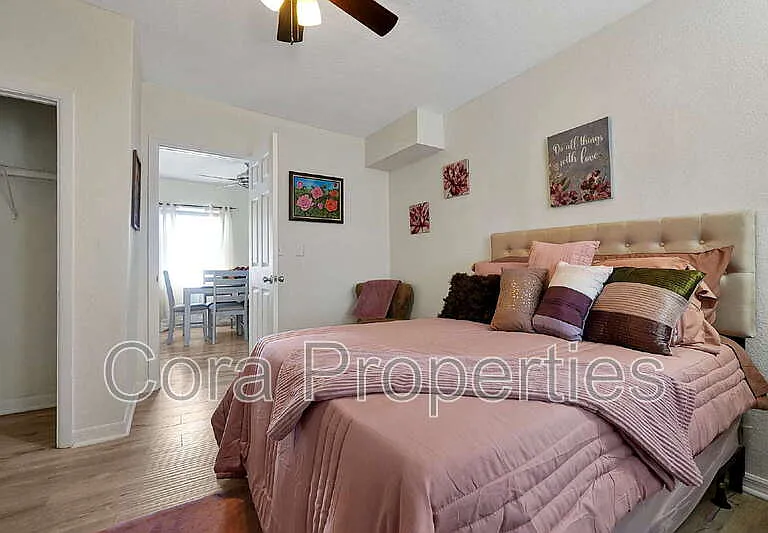 608 Claude Holmes Sr Ave — Photo 10