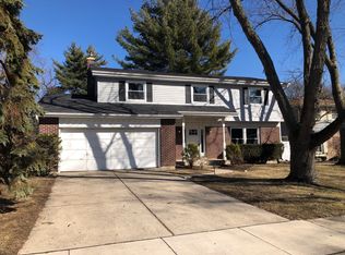 1212 Atlas Ln, Naperville, IL 60540