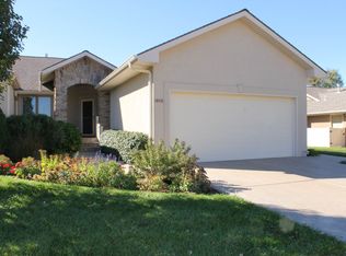1905 Seville Dr, Hutchinson, KS 67502