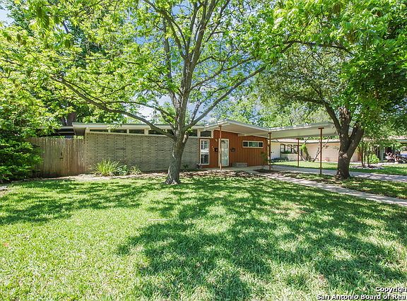 2nd image of 454 Gilbert Ln