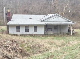 6612 Big Buzzard Rd, Leon, WV 25123
