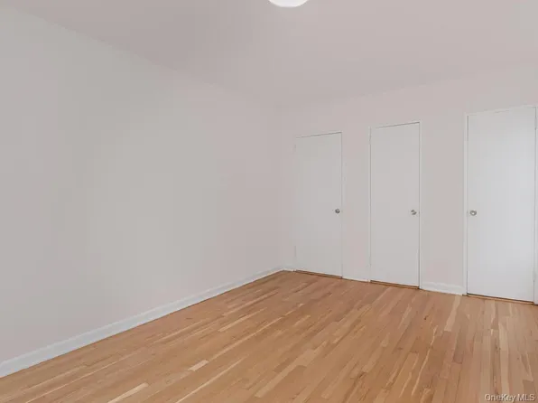 2104 Holland Avenue image 11 of 19