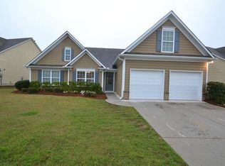 1122 Balvaird Dr, Lawrenceville, GA