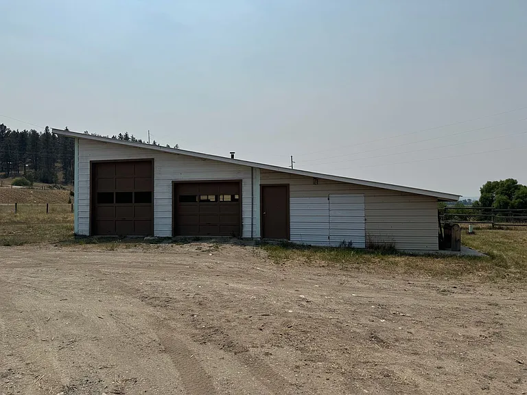 1 Dolan Ln — Photo 2