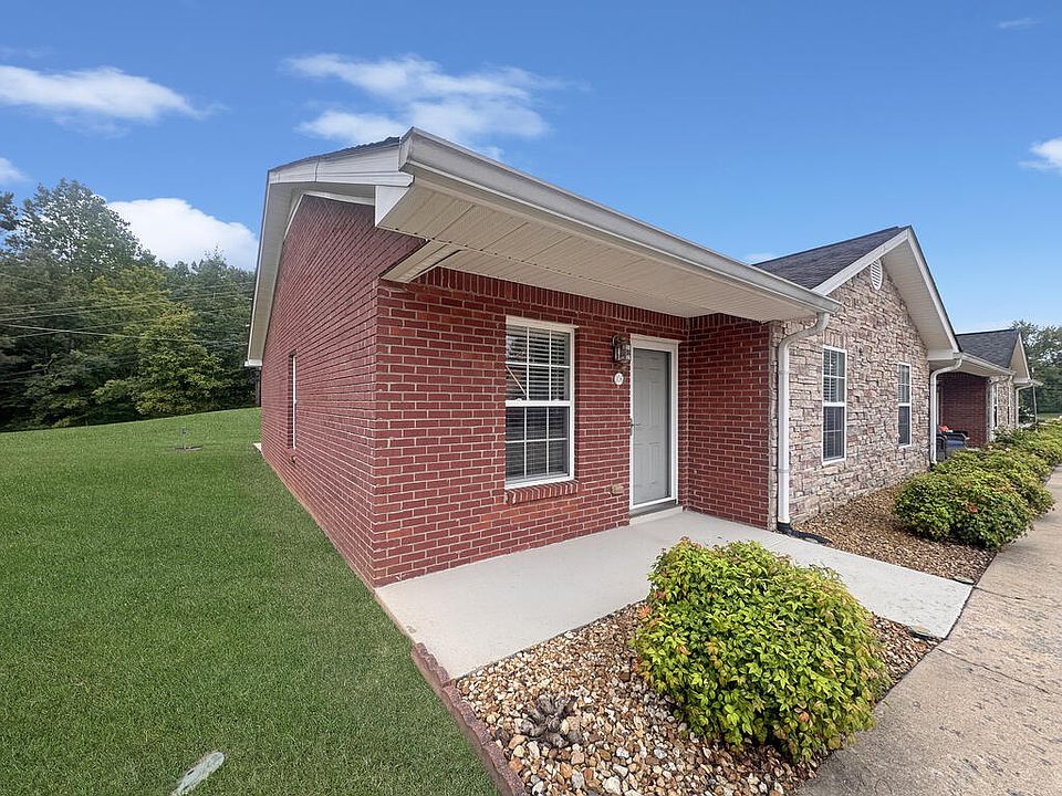 1st image of 106 Colson Village Ct