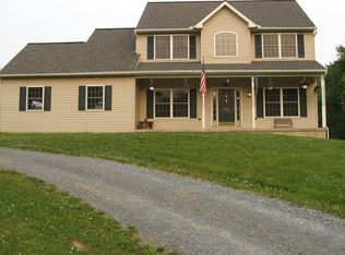 33 N Mount Hope School Rd, Willow Street, PA 17584