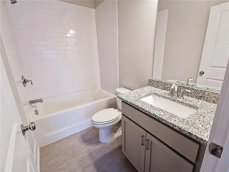 3795 Oxford Cir — Photo 13
