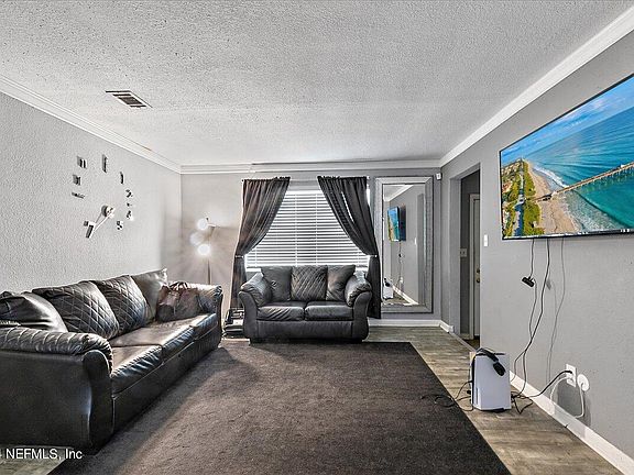 4th image of 3931 SUDBURY Avenue
