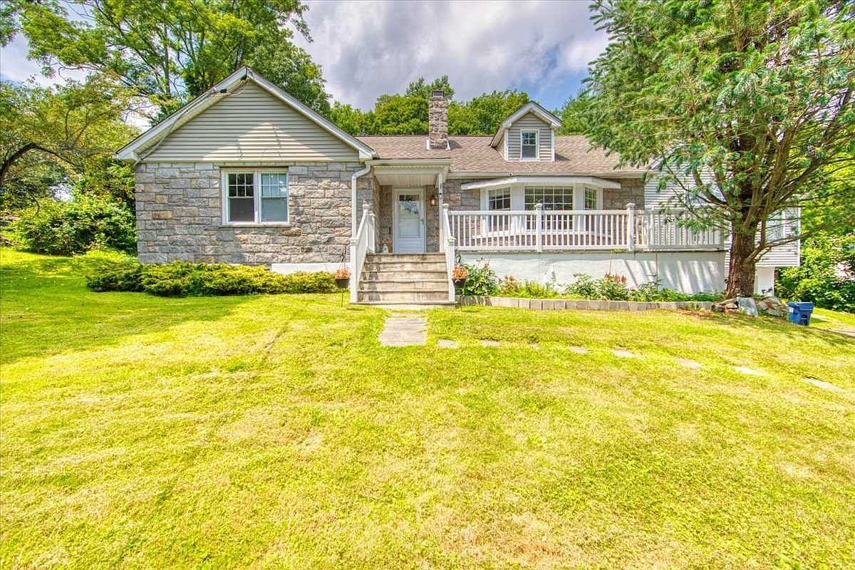 21 Mount Hope Rd, Mahopac, NY 10541 Zillow