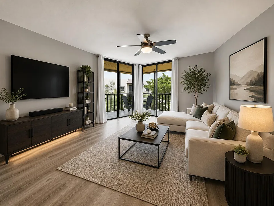 10401 W Broward Blvd #401