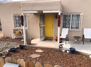 1421 Sawmill Rd NW, Albuquerque, NM 87104