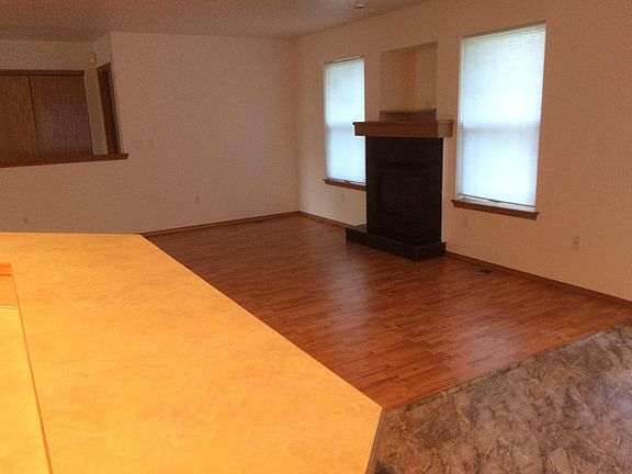5th image of 12618 Edgewood Ave SW