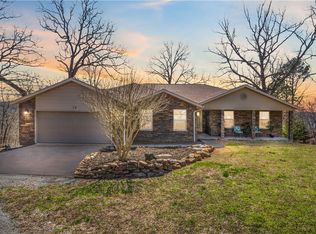 12 N James Ln, Bella Vista, AR 72714