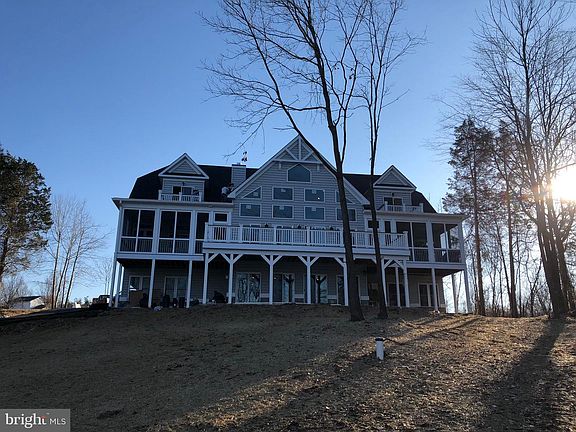 4th image of 6616 Summerview Ct