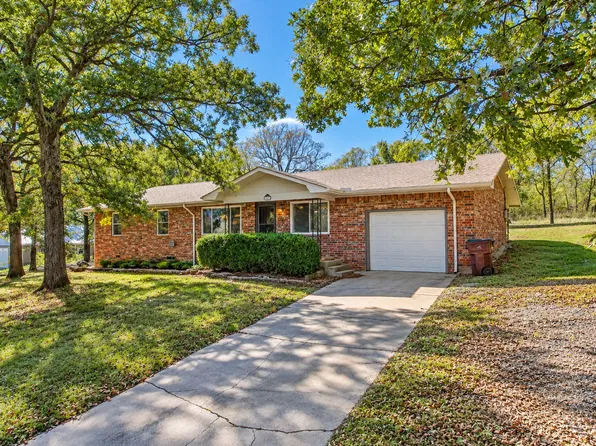 121 Gilbert Dr, Eufaula, OK 74432
