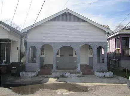 Building Photo 4