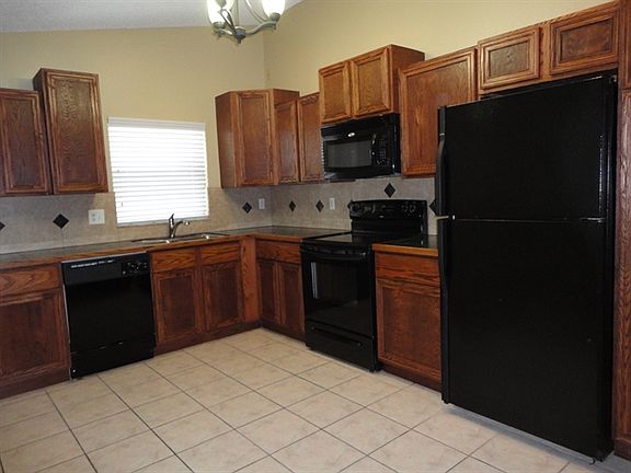 5th image of 1033 Bluejack Oak Dr