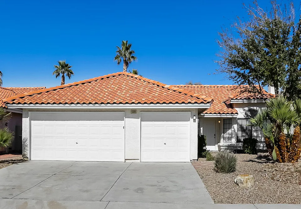 1330 White Dr