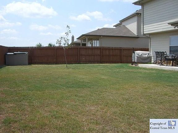 2nd image of 220 Roadrunner Ave