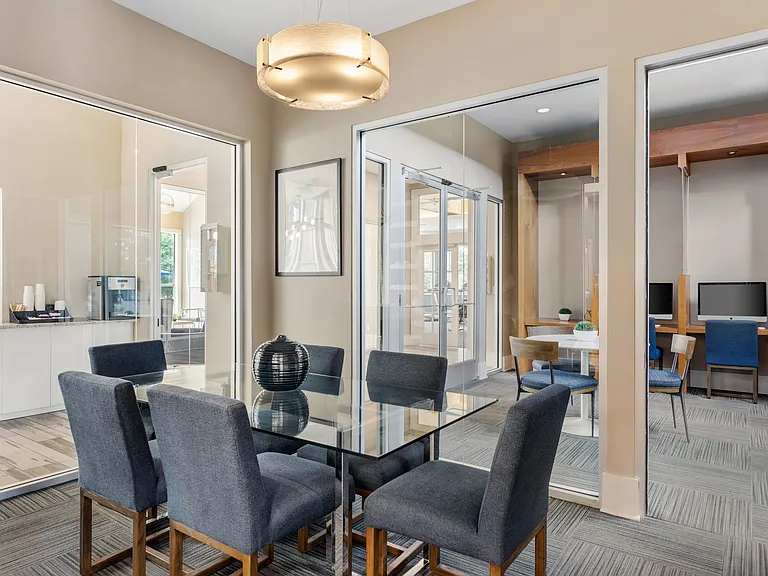 Work smarter with business amenities built for you.