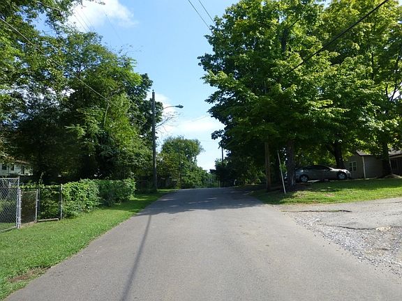 5th image of 2538 Kenilworth Ln