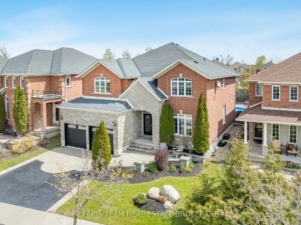 49 Prince William Way, Barrie, ON L4N 0Y9