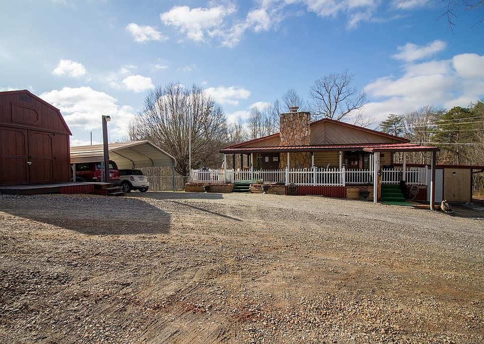 1st image of 40 Mountain Laurel Rd