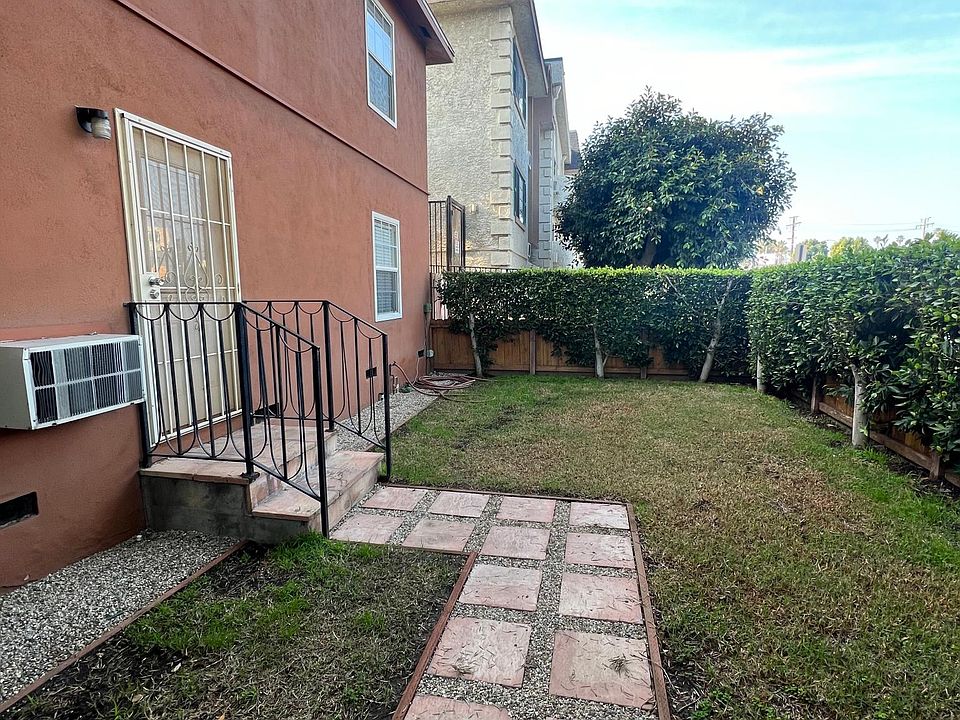 1st image of 1146 Venice Blvd #1146
