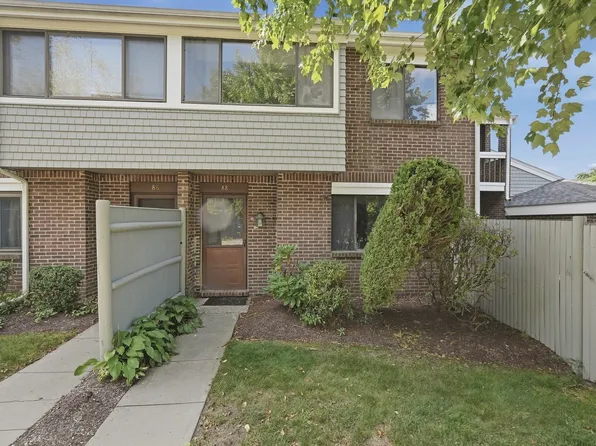 88 Bailey St Unit 88, Stoughton, MA 02072