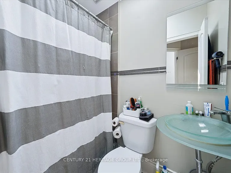169 King Edward Ave — Photo 21