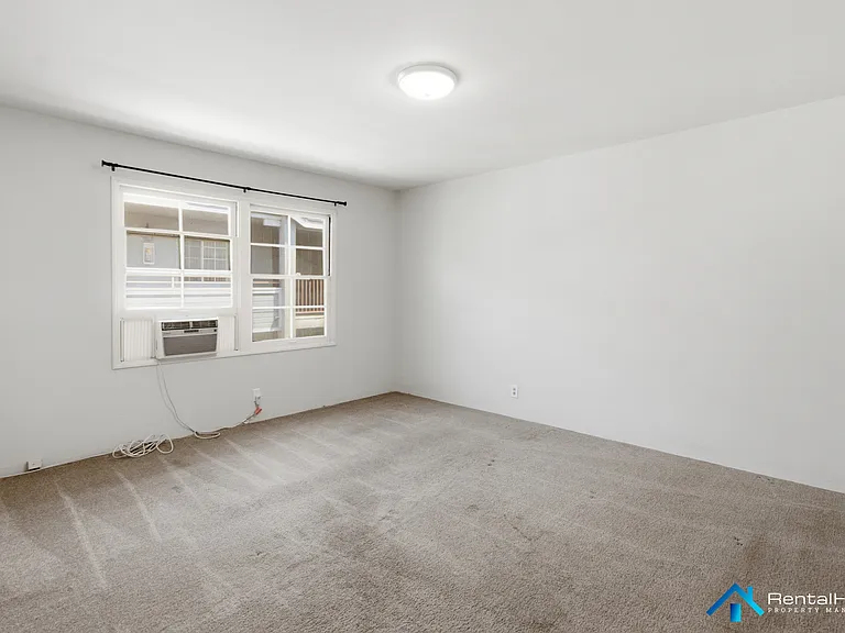 449 N Euclid Ave #H — Photo 13