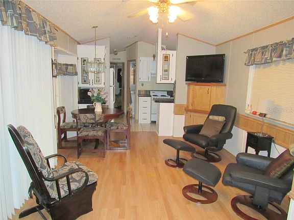 4th image of 13781 SE 124th Ct