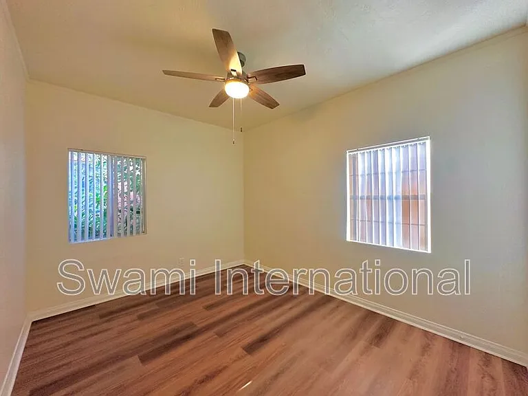 2080 Chestnut Ave — Photo 32
