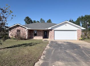 1618 Coach St, Deridder, LA 70634