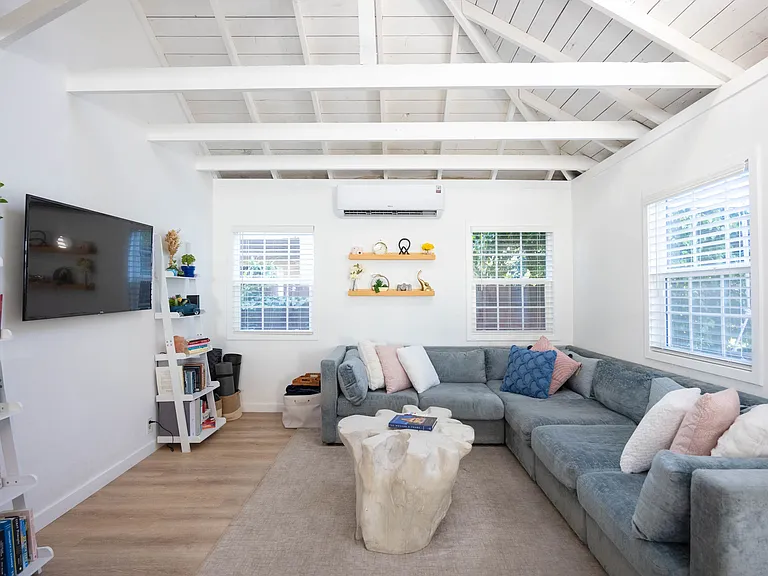 708 Machado Dr — Photo 3