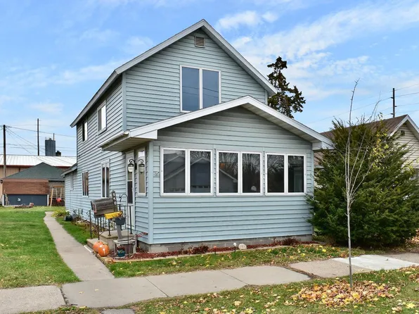 860 E 2nd St, Winona, MN 55987