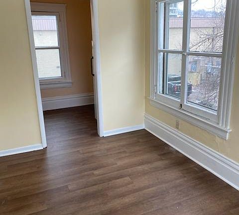 3rd image of 207 Bradford St #C