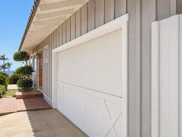 1764 Soledad Way — Photo 28