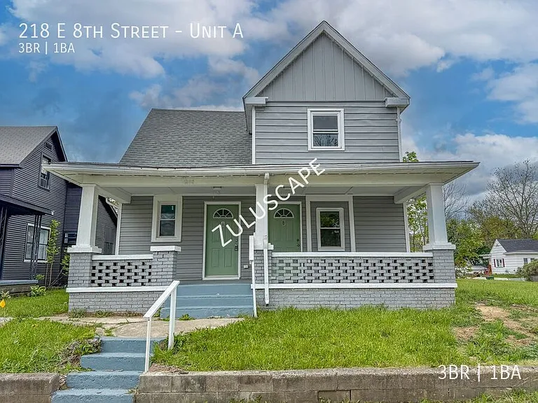 218 E 8th St #A — Photo 1