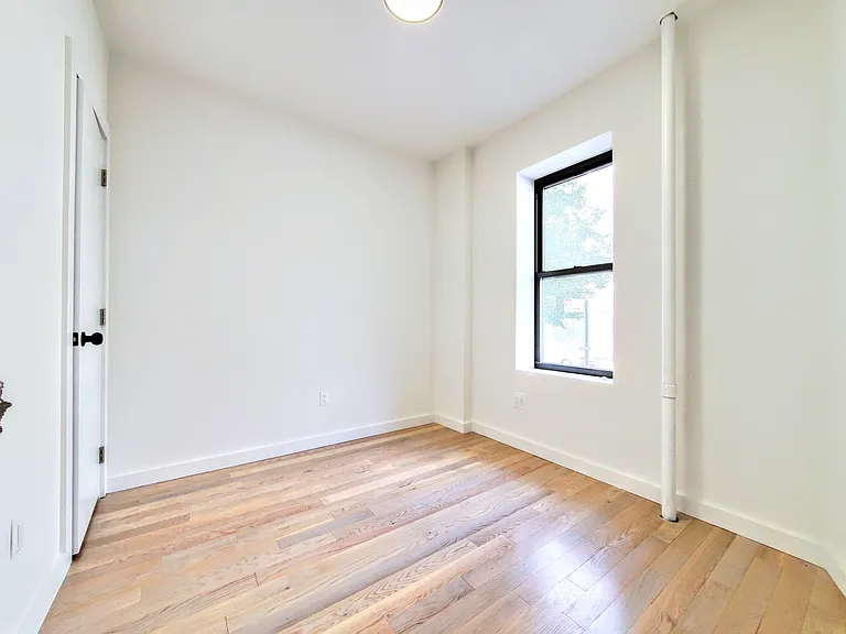 2391 Bedford Ave #S5C — Photo 3