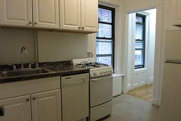 Rented by Manhattan Best Realty, Inc.