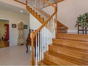 3rd image of 325 Oriole Ln