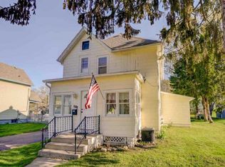 1108 Maple Ct, Stoughton, WI 53589