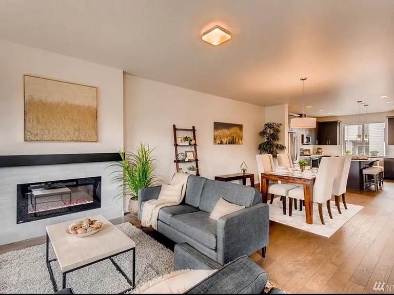 13411 Ash Way #A3 — Photo 4