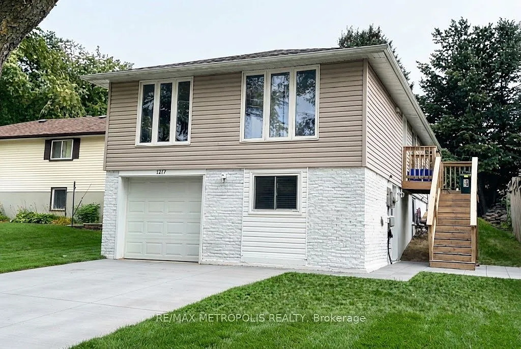 2 bed, $1,900 — Photo 1