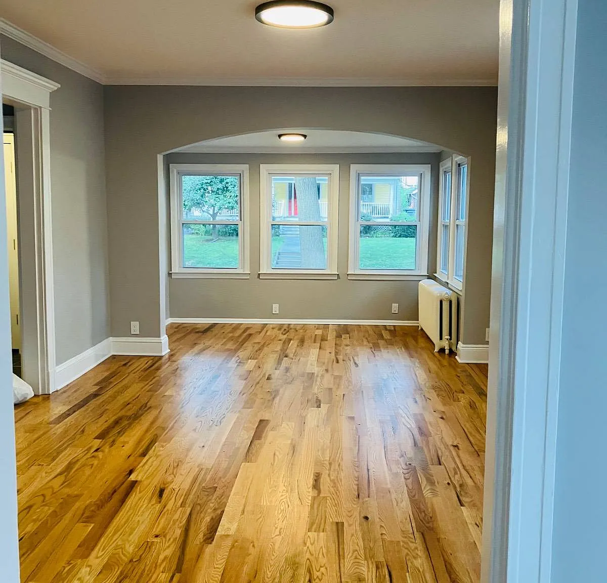 3 bed, 1.5 bath, 1800 sqft, $4,200 — Photo 4